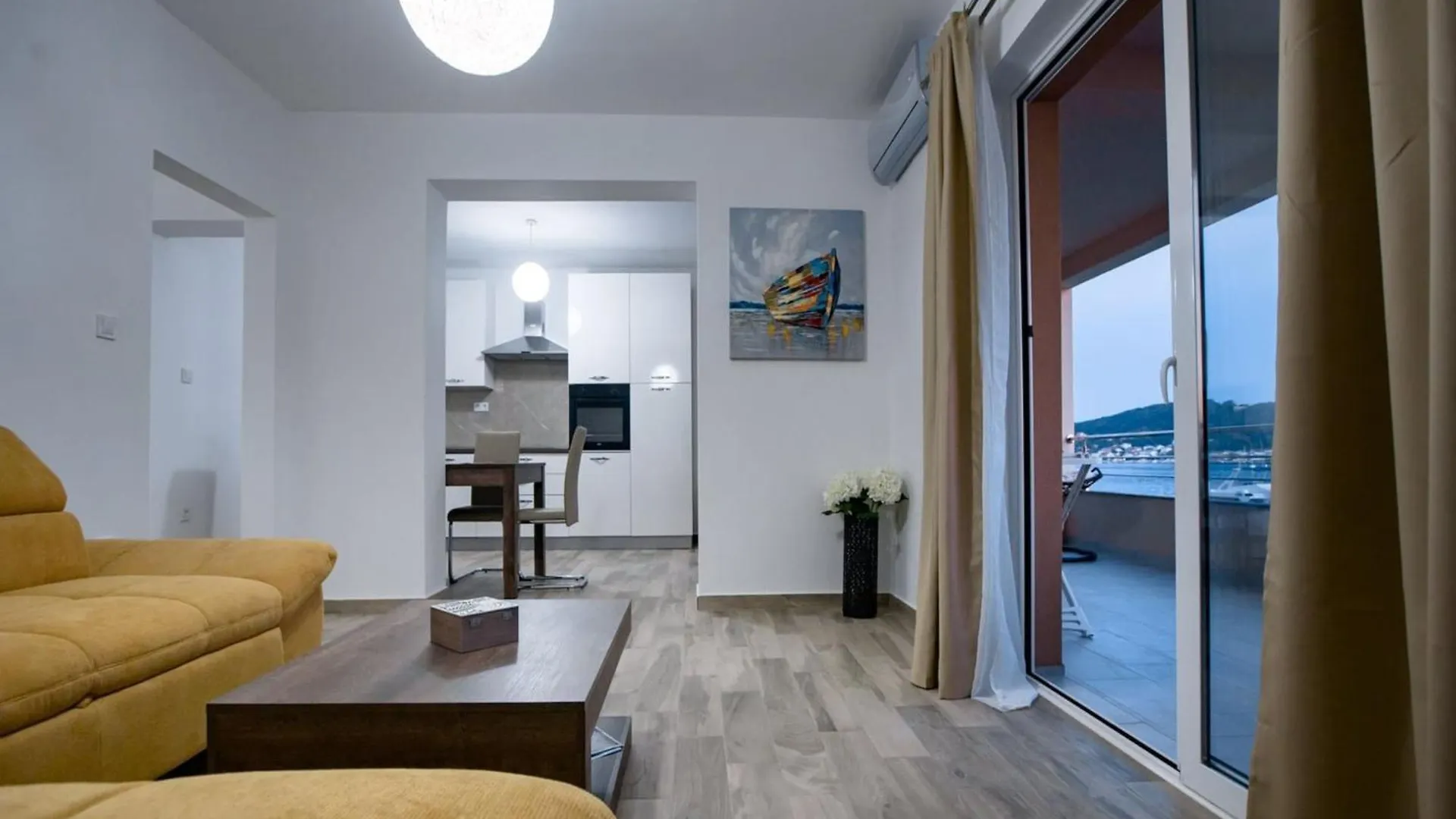 Botel Villa Gulli - Apartment Gold With Private Beach Supetarska Draga