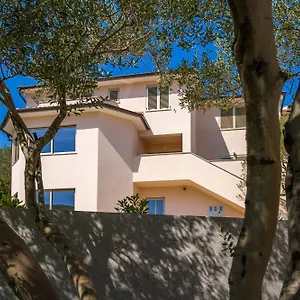 Hotel Royal, Supetarska Draga